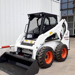 Máy xúc lật Bobcat S18