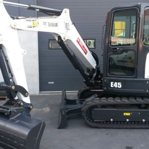 xe xúc đào Bobcat E45