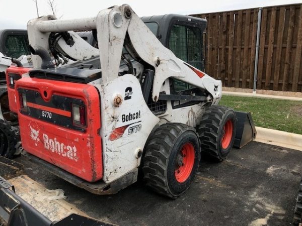 Xe xúc lật Bobcat S770