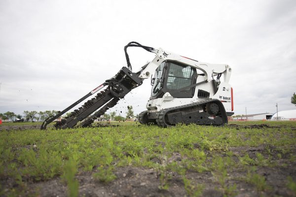 Xe xúc lật bánh xích Bobcat T870