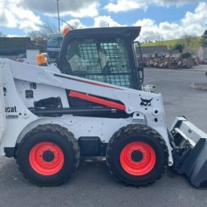 xe xúc lật Bobcat S630