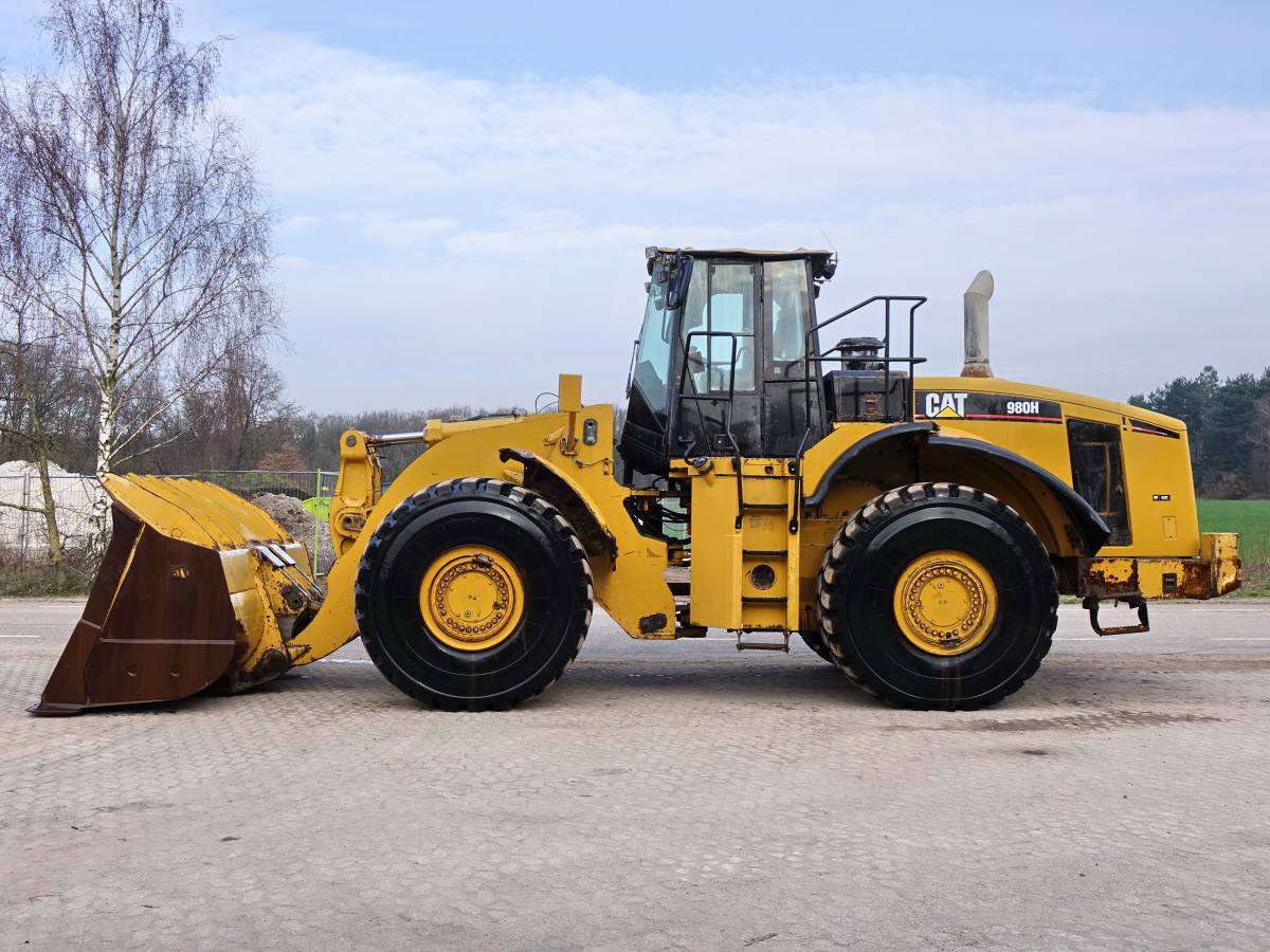 Xe xúc lật CATERPILLAR 980H