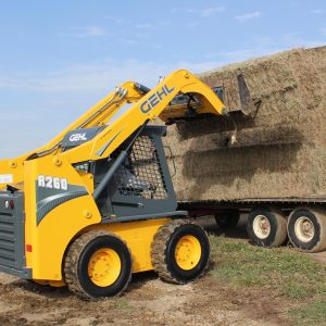 Xe xúc lật Skid Loader GEHL R260