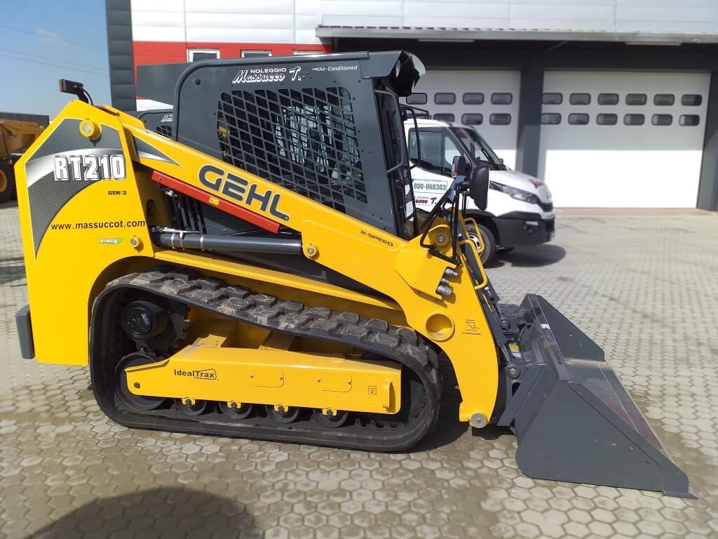 Tổng quan về xe xúc lật Skid Loader GEHL RT210