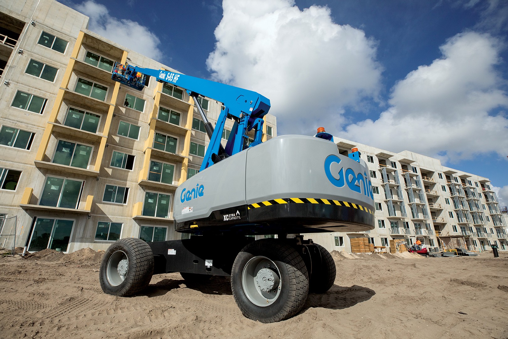 Xe nâng người Boom lift là gì