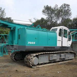 xe cẩu bánh xích Kobelco 65 tấn