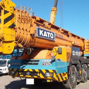 Xe cẩu bánh lốp Kato 25 tấn