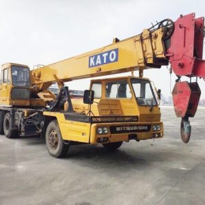 Xe cẩu bánh lốp Kato 25 tấn