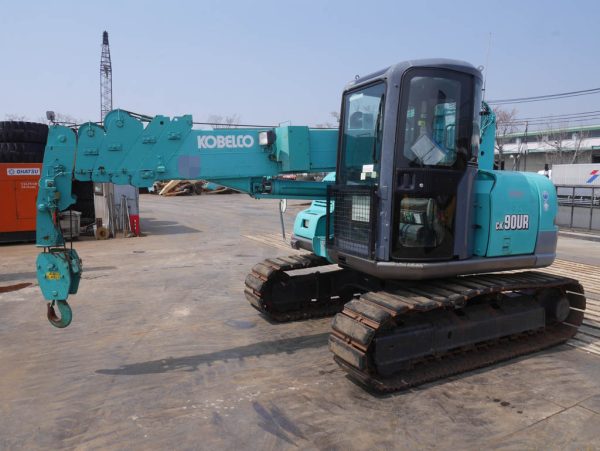 Cho thuê xe cẩu bánh xích mini 4.9 tấn KOBELCO