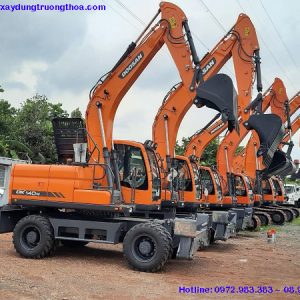 Máy xúc doosan bánh lốp DX140W